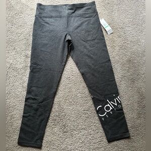 Calvin Klein 3/4 Leggings - Size L
